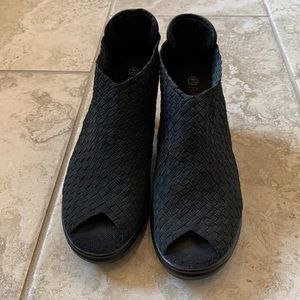 Black stretchy booties size 41